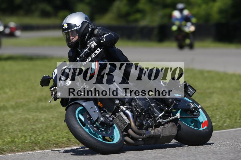 /Archiv-2024/29 12.06.2024 MOTO.CH Track Day ADR/Gruppe gelb/102